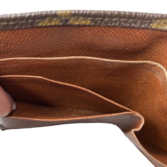 Authentic Louis Vuitton Vintage Compact Elise Brown Monogram Wallet 1980โs - Picture 13 of 16